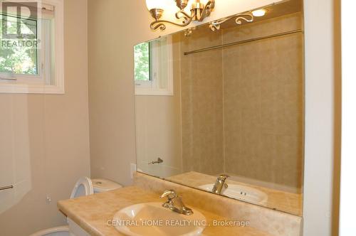 66 Collins Crescent, Aurora, ON 