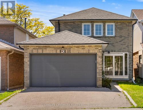 90 GRAY CRESCENT  Richmond Hill, ON L4C 5V5