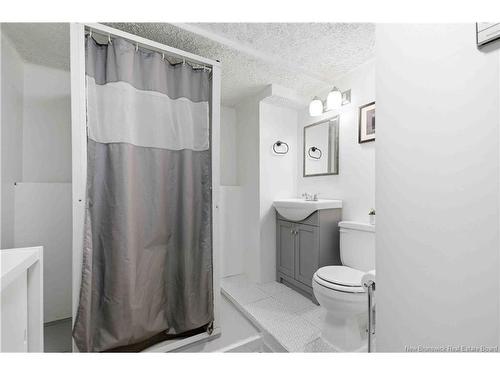 99 Sunset Dr, Fredericton, NB 