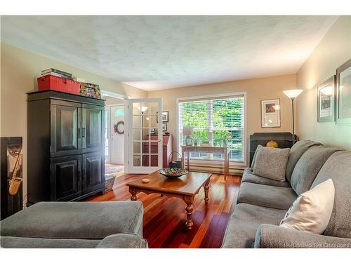 84 Tudor Ave, Charters Settlement, NB 