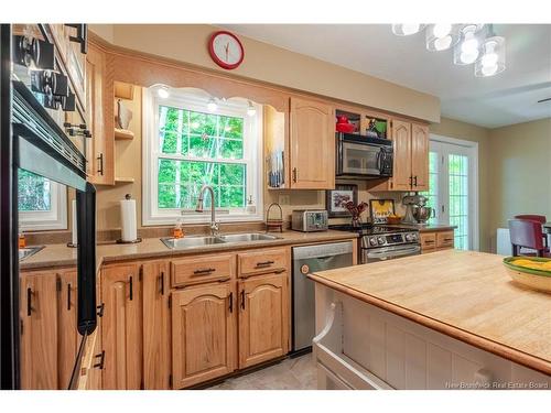 84 Tudor Ave, Charters Settlement, NB 