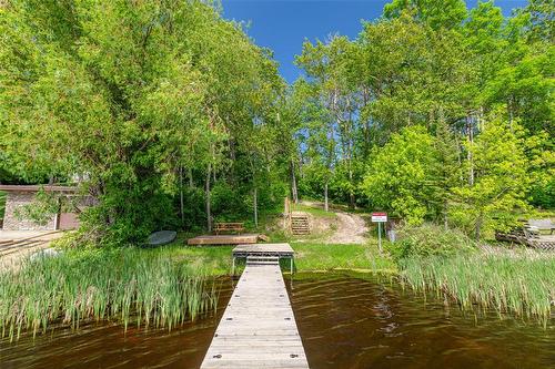 38 Lee Side Drive, Lac Du Bonnet, MB 