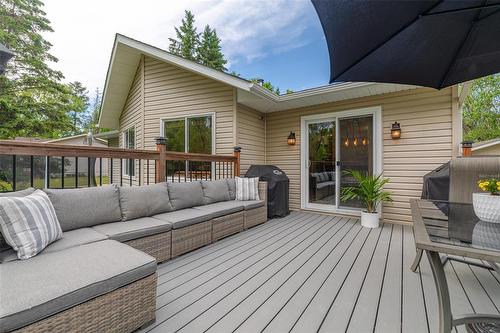 38 Lee Side Drive, Lac Du Bonnet, MB 