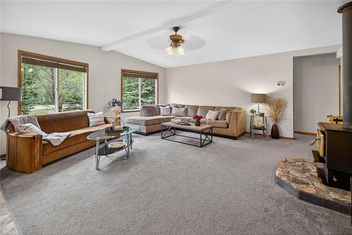 38 Lee Side Drive, Lac Du Bonnet, MB 