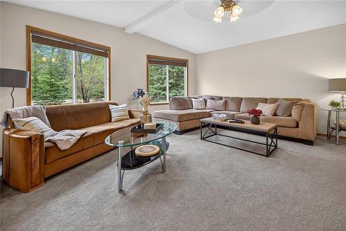 38 Lee Side Drive, Lac Du Bonnet, MB 