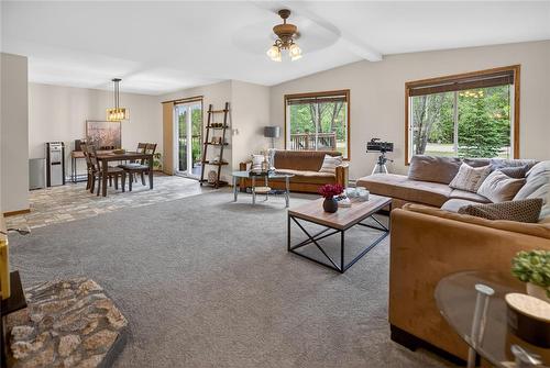38 Lee Side Drive, Lac Du Bonnet, MB 
