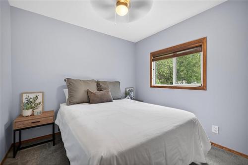 38 Lee Side Drive, Lac Du Bonnet, MB 