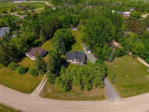 38 Lee Side Drive, Lac Du Bonnet, MB 