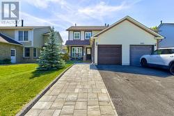 1302 NORTHMOUNT STREET  Oshawa, ON L1G 7M8