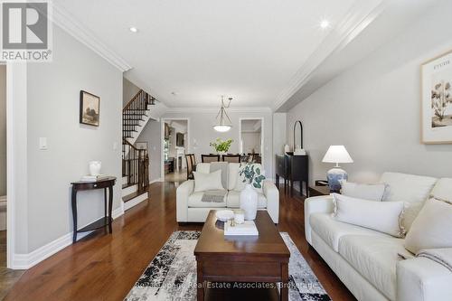 32 St Lawrence Drive, Mississauga, ON 