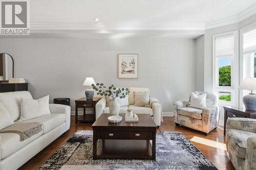 32 St Lawrence Drive, Mississauga, ON 