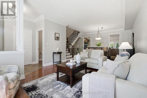 32 St Lawrence Drive, Mississauga, ON 