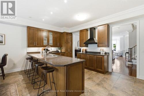 32 St Lawrence Drive, Mississauga, ON 