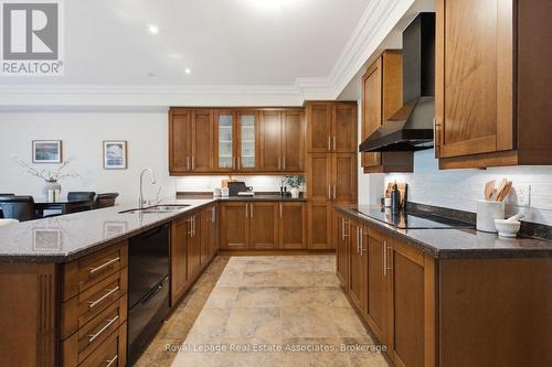 32 St Lawrence Drive, Mississauga, ON 
