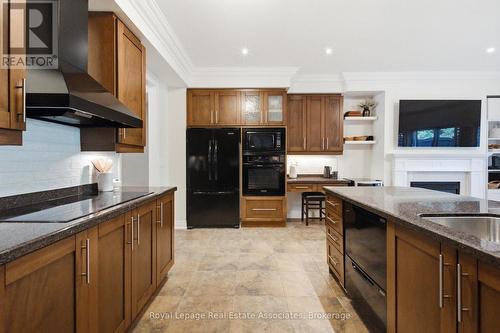 32 St Lawrence Drive, Mississauga, ON 
