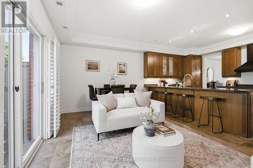 32 St Lawrence Drive, Mississauga, ON 