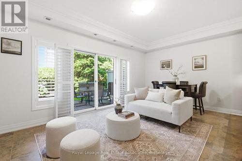 32 St Lawrence Drive, Mississauga, ON 