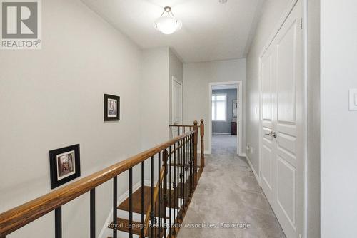 32 St Lawrence Drive, Mississauga, ON 