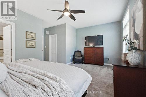 32 St Lawrence Drive, Mississauga, ON 