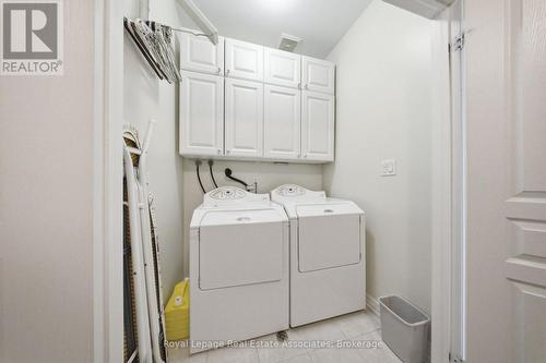 32 St Lawrence Drive, Mississauga, ON 