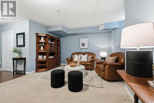 32 St Lawrence Drive, Mississauga, ON 