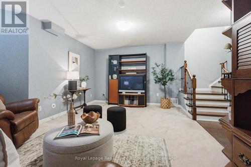 32 St Lawrence Drive, Mississauga, ON 