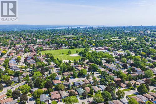 565 Stone Church Road W, Hamilton, ON 