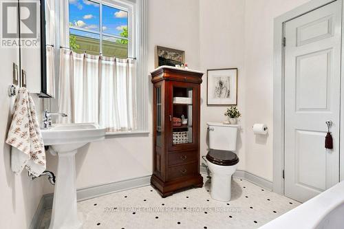 10 Selkirk Street, Cambridge, ON 