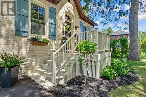 10 Selkirk Street, Cambridge, ON 