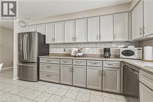 565 Stone Church Road W, Hamilton, ON - Indoor Photo Showing Kitchen