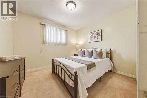 565 Stone Church Road W, Hamilton, ON - Indoor Photo Showing Bedroom