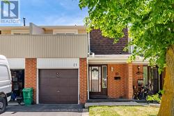 21 - 345 MEADOWS BOULEVARD  Mississauga, ON L4Z 1G5