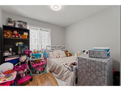 4697 Helsinki Crescent, Windsor, ON 