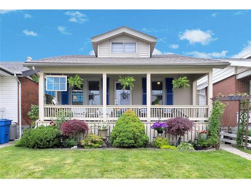 823 Lawrence, Windsor, ON 
