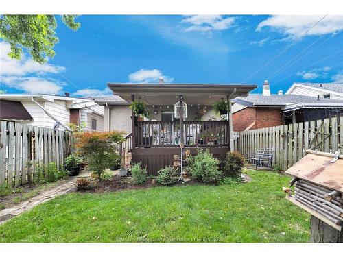 823 Lawrence, Windsor, ON 
