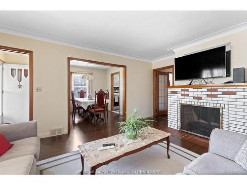 1402 Elsmere Avenue, Windsor, ON 