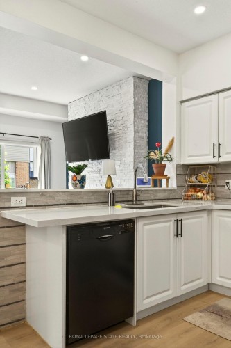 9 Hampton Brook Way, Hamilton, ON 