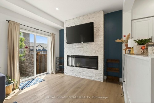 9 Hampton Brook Way, Hamilton, ON 