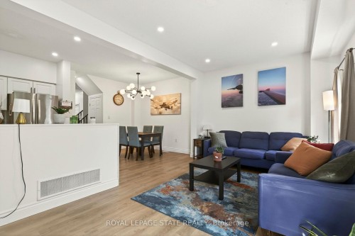 9 Hampton Brook Way, Hamilton, ON 