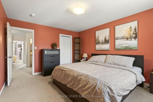 9 Hampton Brook Way, Hamilton, ON 