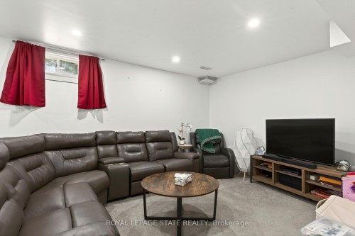 9 Hampton Brook Way, Hamilton, ON 