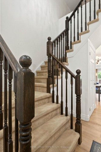 9 Hampton Brook Way, Hamilton, ON 