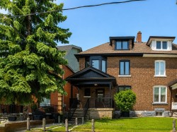 3rd Floor-28 Beatrice Street Toronto, ON M6J 2T3