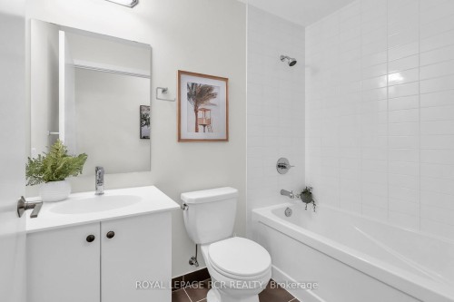 413-555 William Graham Drive, Aurora, ON 
