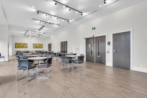 413-555 William Graham Drive, Aurora, ON 
