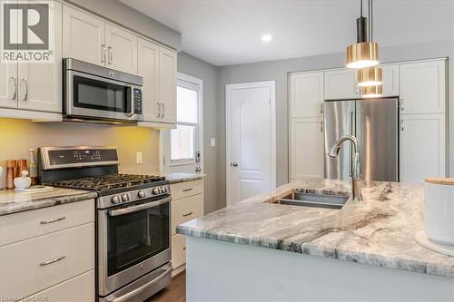 74 Greeningdon Drive, Hamilton, ON 