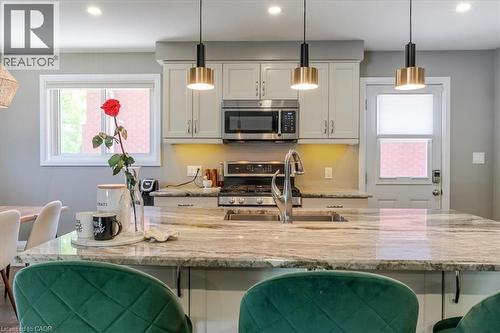 74 Greeningdon Drive, Hamilton, ON 