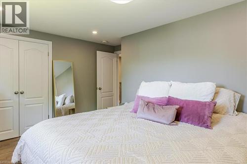 74 Greeningdon Drive, Hamilton, ON 