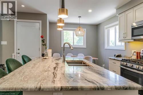 74 Greeningdon Drive, Hamilton, ON 