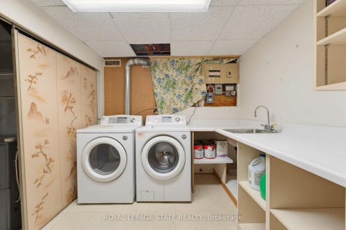 24 Grande Avenue, Hamilton, ON 